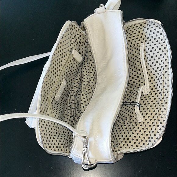 New With Tags Linea Pelle White Payton Satchel Shoulder Bag Sleek Design - Picture 6 of 8